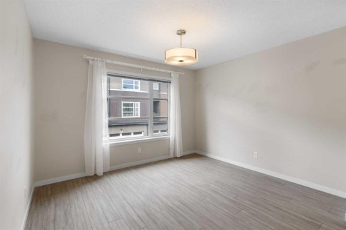 506 Evansridge Park Nw, Calgary, AB - Indoor Photo Showing Other Room