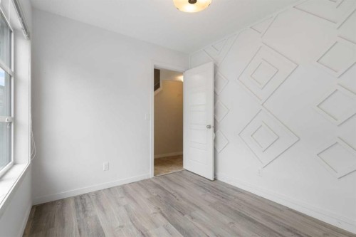 506 Evansridge Park Nw, Calgary, AB - Indoor Photo Showing Other Room