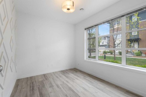 506 Evansridge Park Nw, Calgary, AB - Indoor Photo Showing Other Room