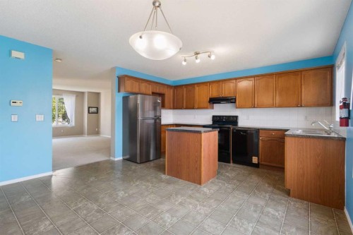 49 Evermeadow Manor Sw, Calgary, AB 