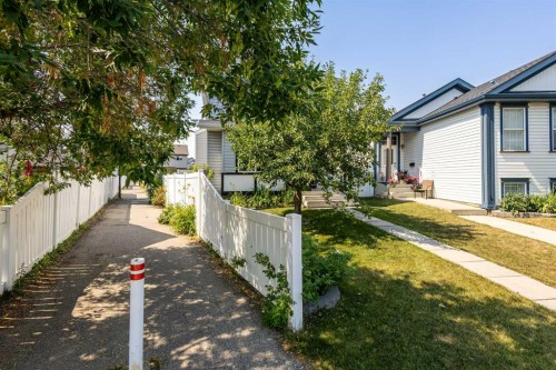 49 Evermeadow Manor Sw, Calgary, AB 