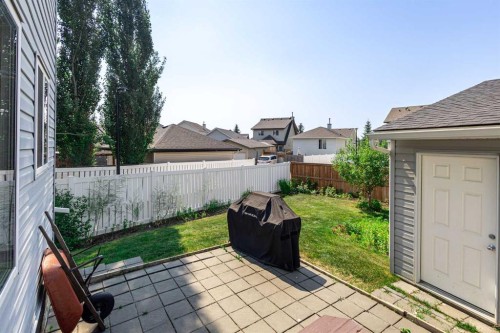 49 Evermeadow Manor Sw, Calgary, AB 