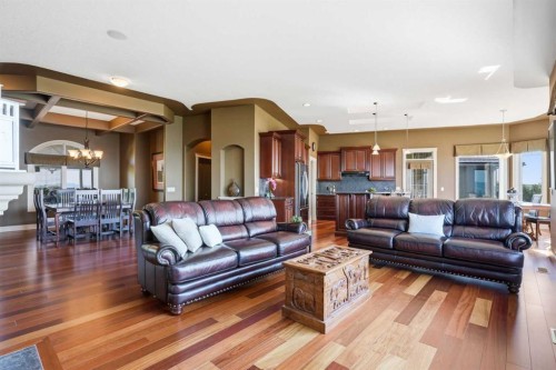 87 Royal Ridge Terrace Nw, Calgary, AB - Indoor Photo Showing Living Room