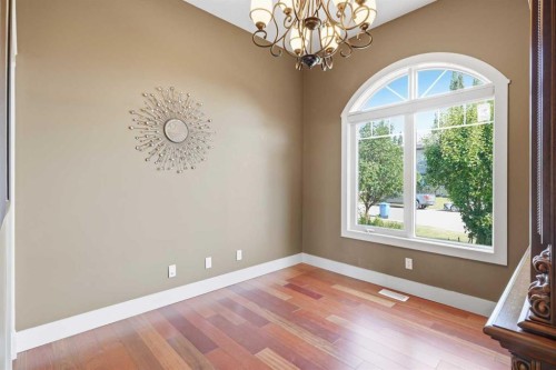 87 Royal Ridge Terrace Nw, Calgary, AB - Indoor Photo Showing Other Room