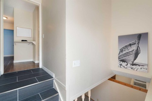 3032 32A Avenue Se, Calgary, AB - Indoor Photo Showing Other Room