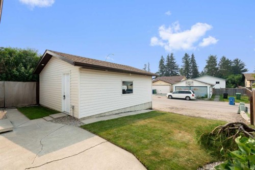 3032 32A Avenue Se, Calgary, AB - Outdoor With Exterior