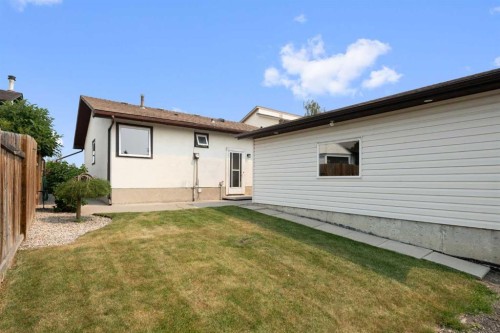 3032 32A Avenue Se, Calgary, AB - Outdoor With Exterior