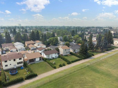 3032 32A Avenue Se, Calgary, AB - Outdoor With View