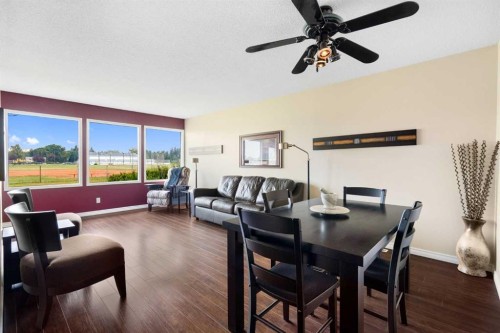 3032 32A Avenue Se, Calgary, AB - Indoor