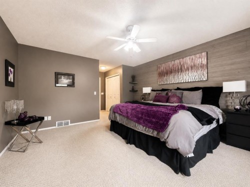 42 Inverness View Se, Calgary, AB - Indoor Photo Showing Bedroom