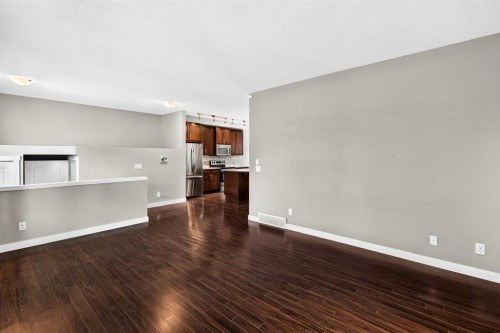 235 Mckenzie Towne Link Se, Calgary, AB - Indoor