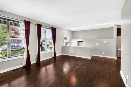 235 Mckenzie Towne Link Se, Calgary, AB - Indoor Photo Showing Other Room