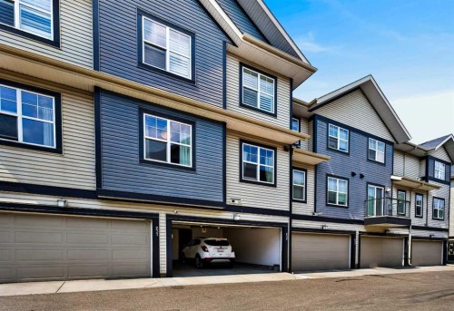 235 Mckenzie Towne Link Se, Calgary, AB - Outdoor