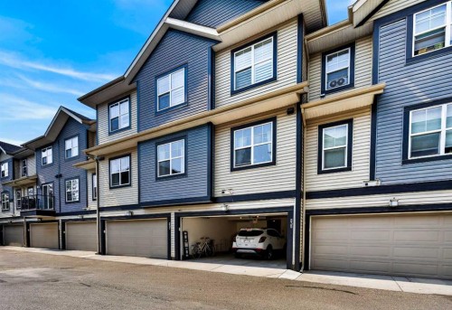 235 Mckenzie Towne Link Se, Calgary, AB - Outdoor