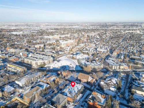 105-345 4 Avenue Ne, Calgary, AB - Outdoor With View