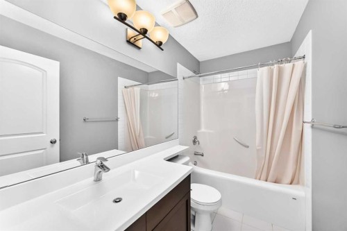 29 Redstone Manor, Calgary, AB - Indoor Photo Showing Bathroom