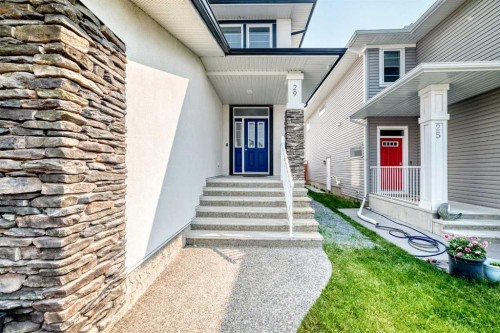 29 Redstone Manor, Calgary, AB - Outdoor