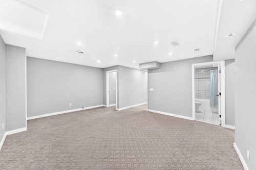 29 Redstone Manor, Calgary, AB - Indoor