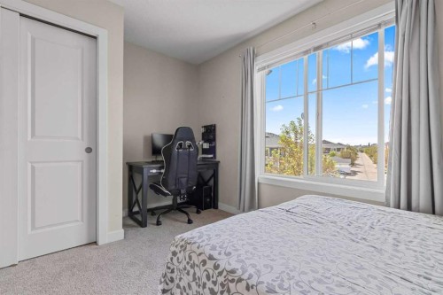 64-300 Marina Drive, Chestermere, AB - Indoor Photo Showing Bedroom