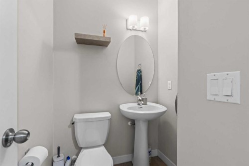 64-300 Marina Drive, Chestermere, AB - Indoor Photo Showing Bathroom