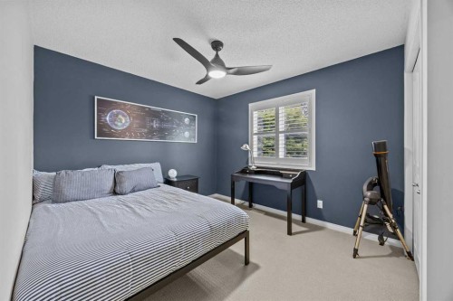 11755 Valley Ridge Boulevard Nw, Calgary, AB - Indoor Photo Showing Bedroom