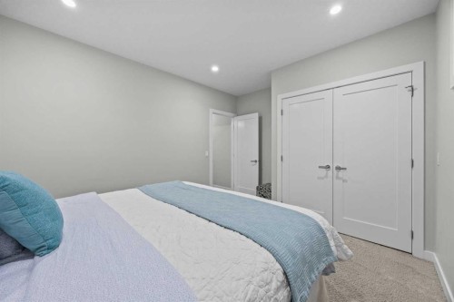 11755 Valley Ridge Boulevard Nw, Calgary, AB - Indoor Photo Showing Bedroom