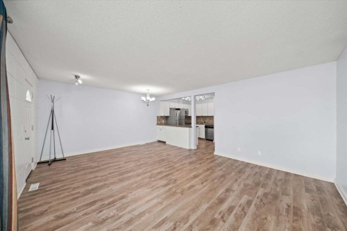 1213-200 Brookpark Drive Sw, Calgary, AB - Indoor Photo Showing Other Room
