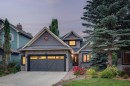 70 Discovery Ridge Court Sw, Calgary, AB  - Outdoor With Facade 