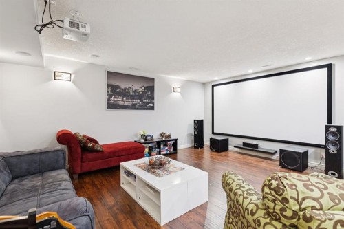 70 Discovery Ridge Court Sw, Calgary, AB - Indoor Photo Showing Living Room