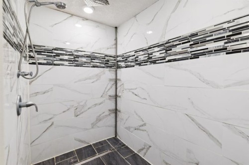 70 Discovery Ridge Court Sw, Calgary, AB - Indoor