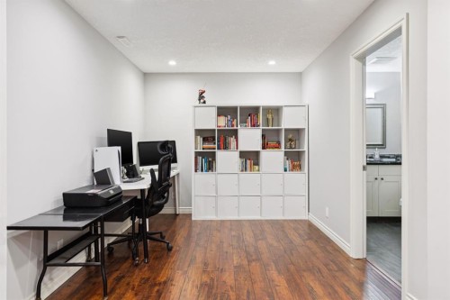 70 Discovery Ridge Court Sw, Calgary, AB - Indoor Photo Showing Office