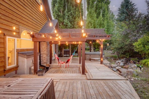 70 Discovery Ridge Court Sw, Calgary, AB - Outdoor With Deck Patio Veranda With Exterior