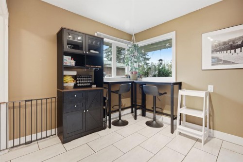 3220 14 Street Nw, Calgary, AB - Indoor