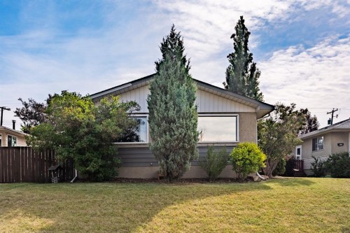 3220 14 Street Nw, Calgary, AB - Outdoor