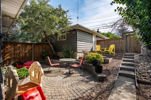 3220 14 Street Nw, Calgary, AB - Outdoor