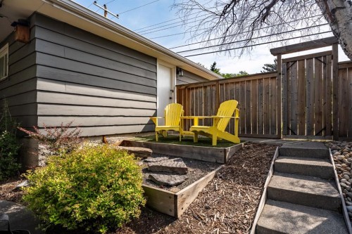 3220 14 Street Nw, Calgary, AB - Outdoor With Exterior
