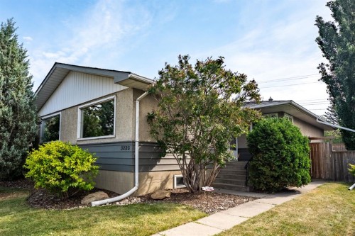3220 14 Street Nw, Calgary, AB - Outdoor