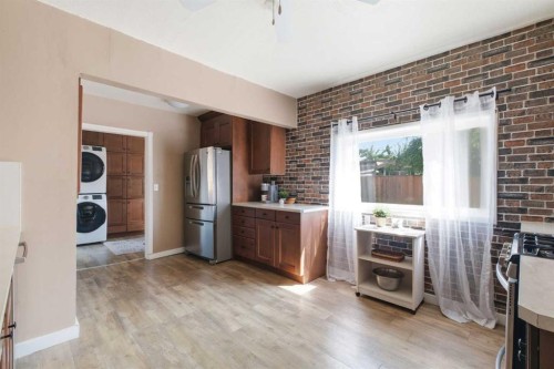 432 Centre Avenue Ne, Airdrie, AB - Indoor Photo Showing Other Room