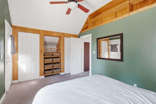 432 Centre Avenue Ne, Airdrie, AB - Indoor Photo Showing Bedroom