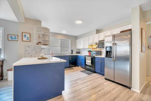31A Green Meadow Crescent, Strathmore, AB - Indoor Photo Showing Kitchen