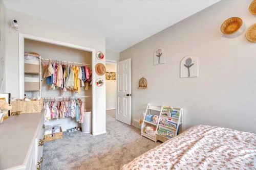 31A Green Meadow Crescent, Strathmore, AB - Indoor Photo Showing Bedroom