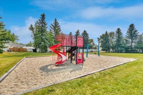 31A Green Meadow Crescent, Strathmore, AB - Outdoor