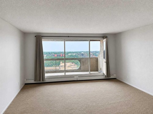 2712-221 6 Avenue Se, Calgary, AB - Indoor Photo Showing Other Room
