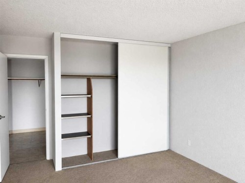 2712-221 6 Avenue Se, Calgary, AB - Indoor Photo Showing Other Room