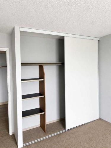 2712-221 6 Avenue Se, Calgary, AB - Indoor Photo Showing Other Room