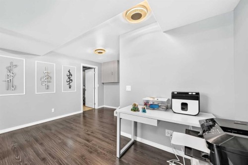 4932 Rundlehorn Drive Ne, Calgary, AB - Indoor Photo Showing Other Room
