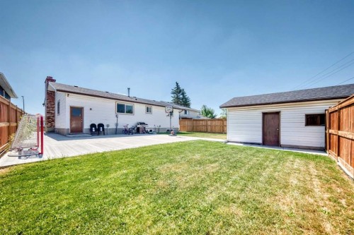 4932 Rundlehorn Drive Ne, Calgary, AB - Outdoor With Exterior