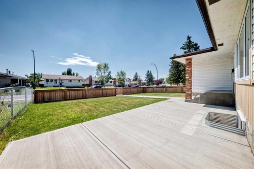 4932 Rundlehorn Drive Ne, Calgary, AB - Outdoor