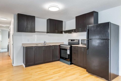 3223 83 Street, Calgary, AB 