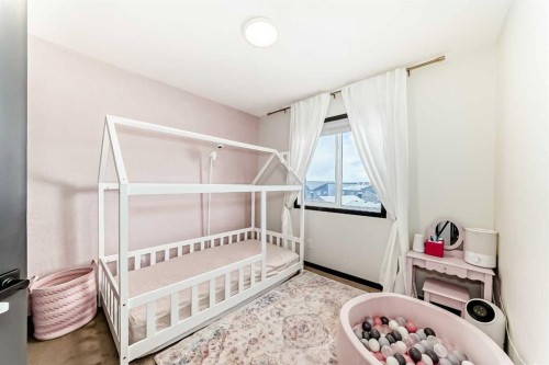 36 Howse Heights Ne, Calgary, AB - Indoor